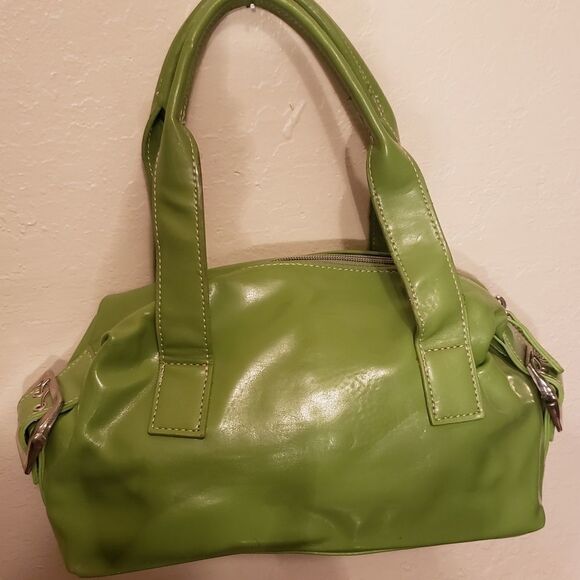 🌼Fragile green patent learher bag - Picture 3 of 3